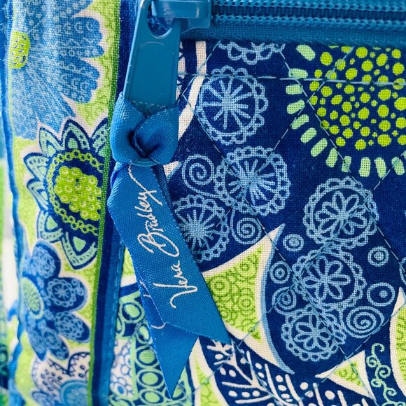 Vera Bradley Crossbody Bag - Doodle Daisy Retired Pattern - Blue Floral Quilted - Picture 11 of 12